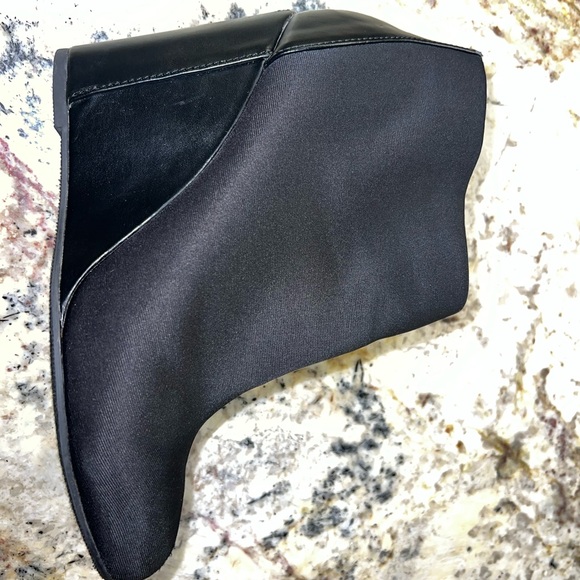Charles by Charles David Wedge Booties, Black, Size 9 - Picture 2 of 11